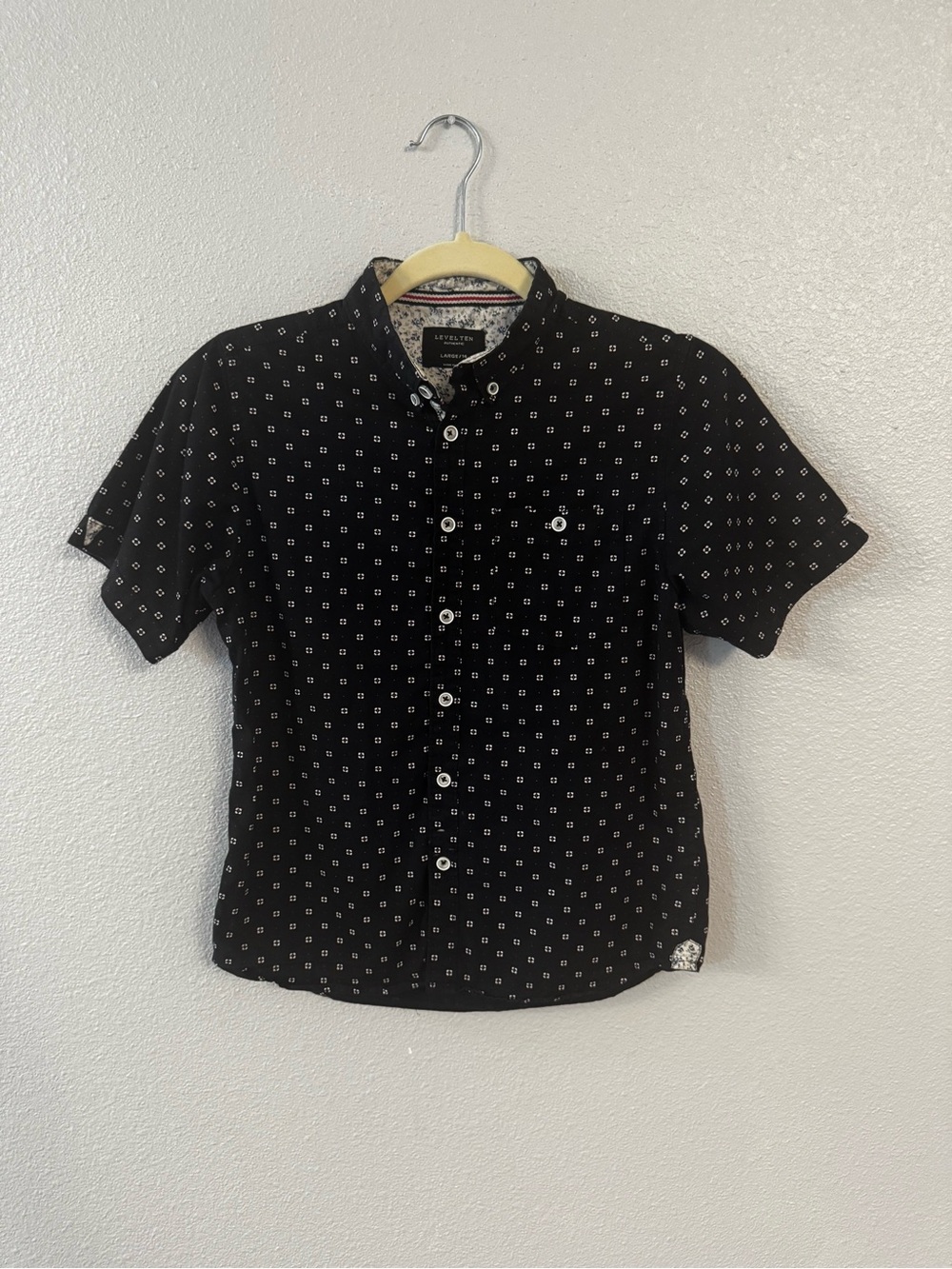Boys' Black Short-Sleeve Button-Down Shirt with Micro Print